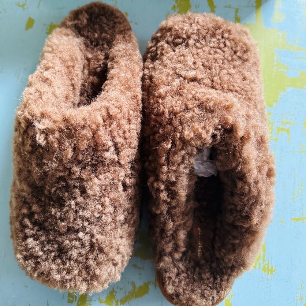 Shepherd of Sweden Jenny Slippers NWT